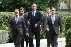 Ο πρωτοχρονιάτικος καφές του Σαμαρά