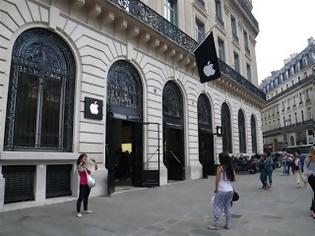 Φωτογραφία για Παρίσι: Ένοπλη ληστεία σε κατάστημα της Apple παραμονή Πρωτοχρονιάς