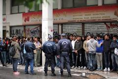Αστυνομικοί δέχθηκαν επίθεση κατά τη διάρκεια περιπολίας