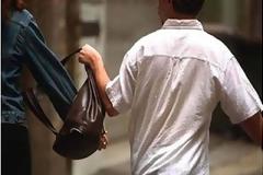 Άρπαζαν τσάντες έξω από εκκλησίες στη Θεσσαλονίκη