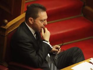 Φωτογραφία για Χειρουργική επέμβαση έκανε ο Στουρνάρας, το έκρυψε και από τους συνεργάτες του