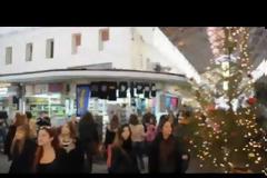 Το flash mob από τη Δημοτική Αγορά των Χανίων που κάνει το γύρο του διαδικτύου [video]