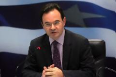 Φήμες που μπορούν να αλλάξουν τα δεδομένα της ευθύνης Παπακωνσταντίνου