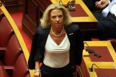 Η Βόζεμπεργκ σχολιάζει την επικαιρότητα στο Twitter