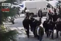 Χειροκροτήματα στους αστυνομικούς του κυκλώματος ναρκωτικών (Βίντεο)