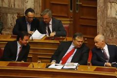 Πρόταση της Χρυσής Αυγής για σύσταση προανακριτικής για τους Παπακωνσταντίνου, Βενιζέλο και Παπανδρέου.