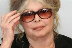 Στη Μόσχα, αδερφές μου, στη Μόσχα!