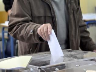 Φωτογραφία για Σε εξέλιξη η ψηφοφορία για την ανάδειξη νέου περιφερειάρχη Κεντρικής Μακεδονίας