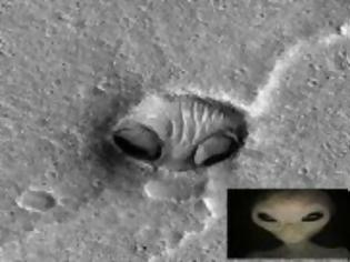 Φωτογραφία για Εξωγήινο κεφάλι στην επιφάνεια του Άρη