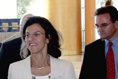 O Παπακωνσταντίνου δεν θα αυτοκτονήσει για μια διεφθαρμένη χώρα