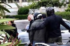 Ένα δισ. από λογαριασμούς και ακίνητα Ακη - Λαυρεντιάδη έχουν δεσμεύσει οι αρχές