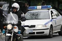 Τον ξυλοκόπησαν για ένα κινητό και 100 ευρώ