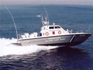 Φωτογραφία για Παραλίγο νέα τραγωδία με αλλοδαπούς στο Αιγαίο