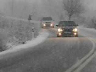 Φωτογραφία για Στα λευκά τα Ανώγεια - Εγκλωβίστηκαν επισκέπτες