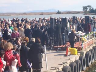 Φωτογραφία για Ξάνθη: Του γλίστρησε… ο Σταυρός [Video]