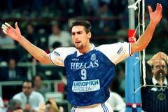 Παίκτες της Καλαμάτας '80 μιλούν για τον ξαφνικό χαμό του Νίκου Σαμαρά!