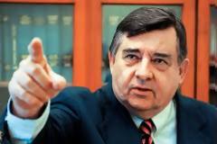 Καρατζαφέρης: Συνδέονται τα συμφέροντα του πετρελαίου με τα ρεπορτάζ για την αιθαλομίχλη