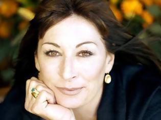 Φωτογραφία για Anjelica Huston: Η απίστευτη μετάλλαξη της πάλαι ποτέ «θεάς» από το botox και τις πλαστικές - Δείτε φωτο