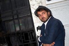 «Θα μας κάνουν όλους μετανάστες»
