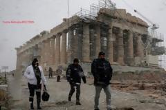 Η φωτο της ημέρας: Χιονοθύελλα στην Ακρόπολη!