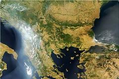 Το «τρίγωνο αστάθειας» στα Βαλκάνια