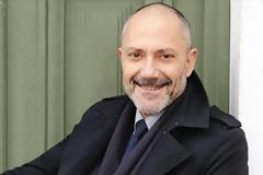 Ποσό χρονών είναι ο Γρηγόρης Βαλλιανάτος;