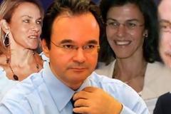 Καταθέτουν οι συγγενείς του Γ. Παπακωνσταντίνου