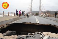 Ξεκίνησε η προκαταρκτική εξέταση για την κατάρρευση τμήματος της γέφυρας Αγιοκάμπου μετά από τη μήνυση του Κινήματος Δεν Πληρώνω