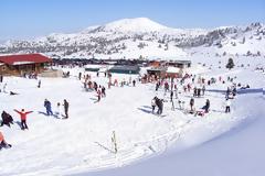 Αφιερωμένη στα παιδιά η Παγκόσμια Ημέρα Χιονιού στο χιονοδρομικό Καλαβρύτων