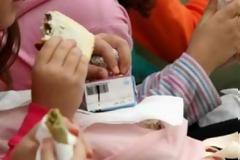 1300 άποροι μαθητές σιτίζονται από σήμερα στην Κύπρο