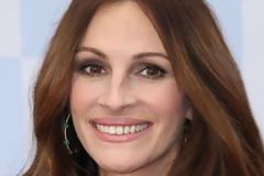 Η Julia Roberts αναλαμβάνει ρόλο για το AIDS