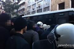 Δείτε ΒΙΝΤΕΟ από την κατάληψη των γραφείων της ΔΗΜΑΡ