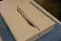 Ζήτησε iPad από το αγόρι της και δείτε τι της έφερε μέσα στο κουτί… (pics)