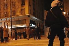 Ένταση και μικροεπεισόδια έξω από το ΑΤ Θεσσαλονίκης