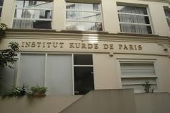 Έκτακτο: Τρεις Κούρδισες γυναίκες εκτελέστηκαν από σφαίρα στο κεφάλι στο Παρίσι