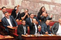 Χρυσή Αυγή: “Φορολόγηση βουλευτών από το πρώτο ευρώ” - ΒΙΝΤΕΟ