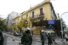 Διώξεις για ένα κακούργημα και δύο πλημμελήματα κατά των 92 της βίλας Αμαλία