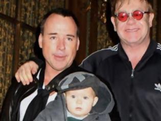 Φωτογραφία για Ο Elton John και ο σύζυγός του έγιναν μπαμπάδες για δεύτερη φορά