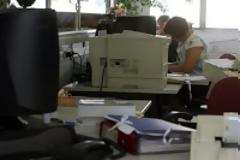 Αβέβαιη εργασιακή τύχη για τους 25.000 δημοσίους υπαλλήλους σε διαθεσιμότητα...!!!