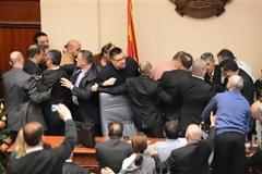Καζάνι που βράζει τα Σκόπια