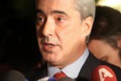 Δεν γίνεται να σφυρίζεις αδιάφορα...