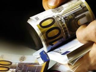 Φωτογραφία για Μετρητά τέλος: Με πιστωτικές κάρτες όλες οι αγορές άνω των 500 ευρώ