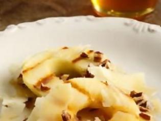 Φωτογραφία για Ψητές ροδέλες μήλου με μέλι και τυρί