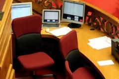Κατατέθηκε η ρύθμιση για τους υπαλλήλους της Βουλής