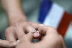 Γαλλία: Εν αναμονή μεγάλης διαδήλωσης κατά του γάμου ομοφυλοφίλων