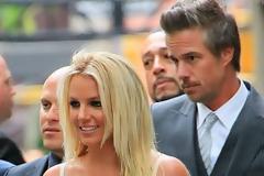 Η Britney Spears διέλυσε τον αρραβώνα με τον Trawick