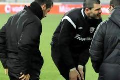 Αγωνία για δυο