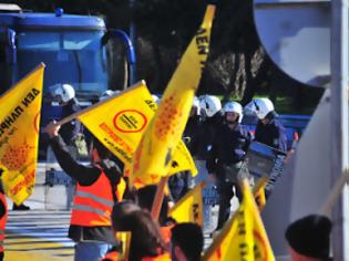 Φωτογραφία για Με ανοίγματα διοδίων σε όλη την Ελλάδα απαντά το Κίνημα Δεν Πληρώνω