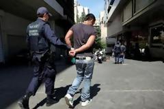 Πάτρα: Επί ποδός η ΕΛ.ΑΣ. για τις εμπρηστικές επιθέσεις - Έξι προσαγωγές υπόπτων έως τώρα
