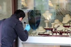 Άρτα -Τραυμάτισαν σοβαρά χρυσοχόο για να τον ληστέψουν